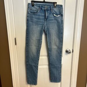 American Eagle Light Blue Denim Jeans